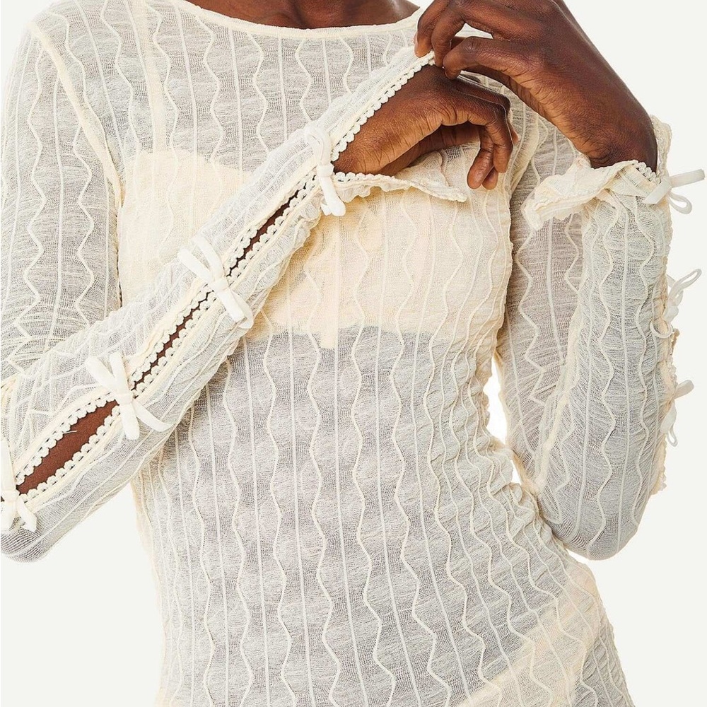 Find Me Now Ross Bow Long Sleep Top in Off White, Sz XS